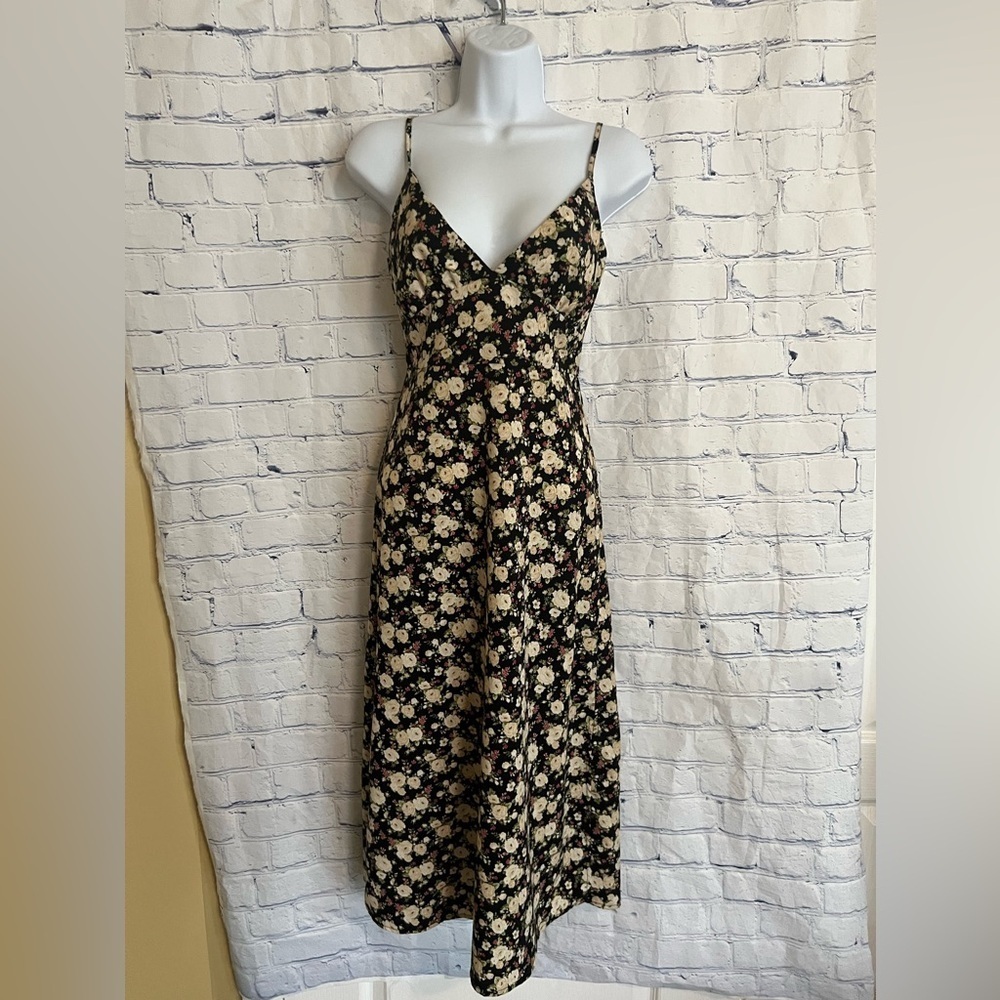 NWT forever 21 black midi floral dress tie back adjustable straps Small - Picture 2 of 7
